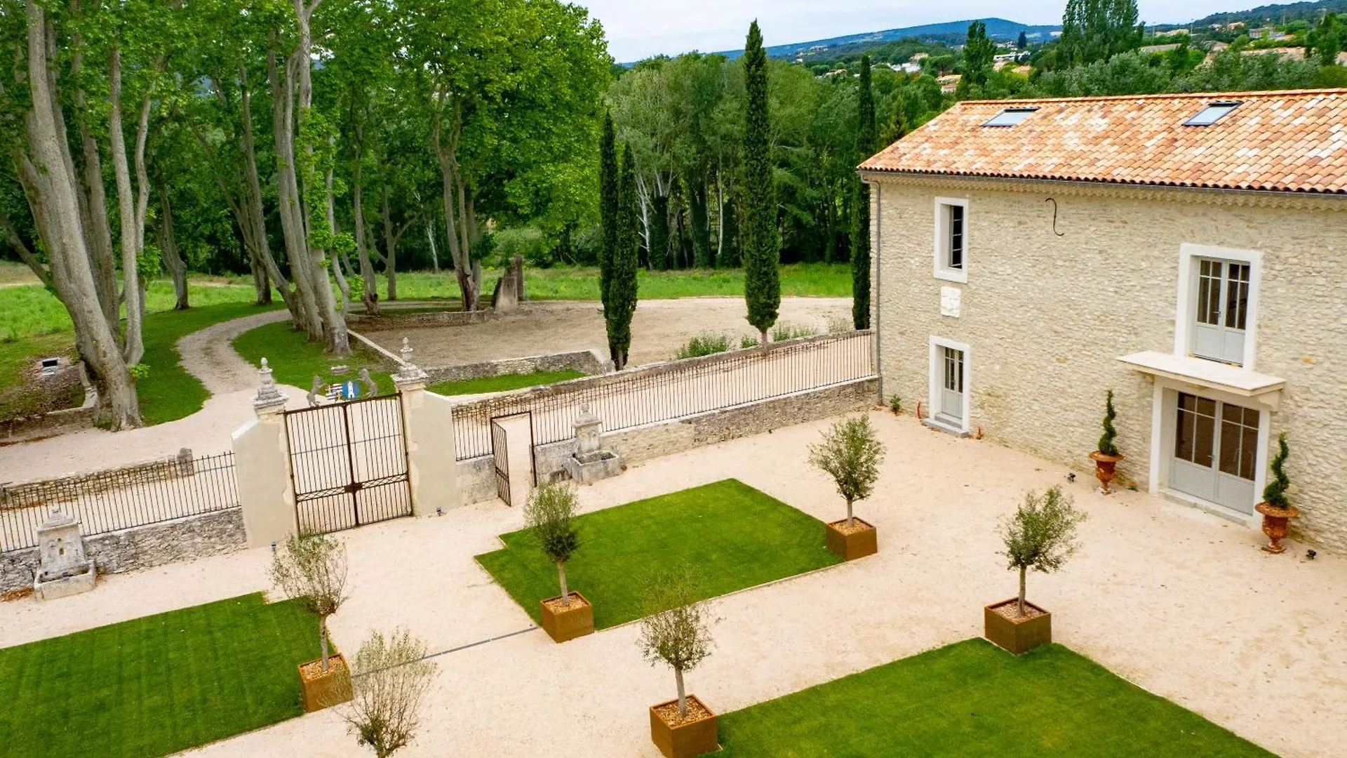 Chateau De Taulignan Saint-Marcellin-les-Vaison 0*,  France